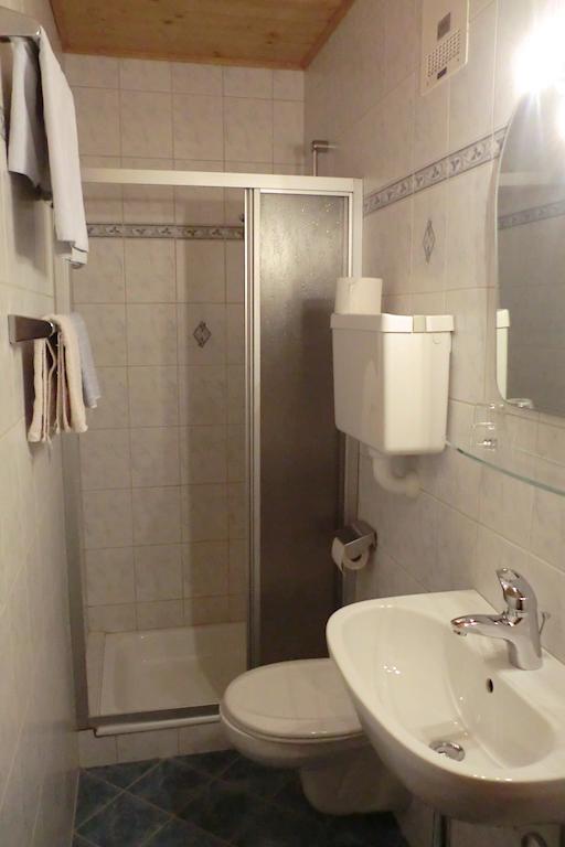 Weisses Roessl Werfen Otel Oda fotoğraf