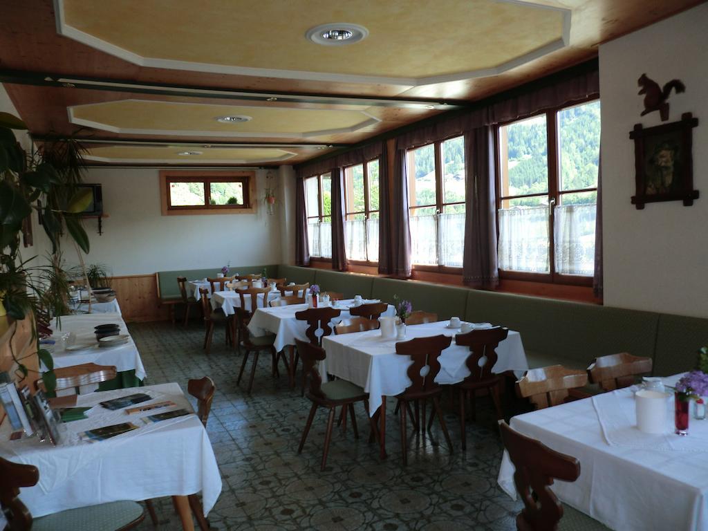 Weisses Roessl Werfen Otel Dış mekan fotoğraf